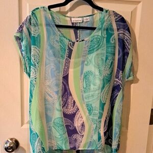 Liz Claiborne Blue and Green Boxy Short Sleeve Blouse